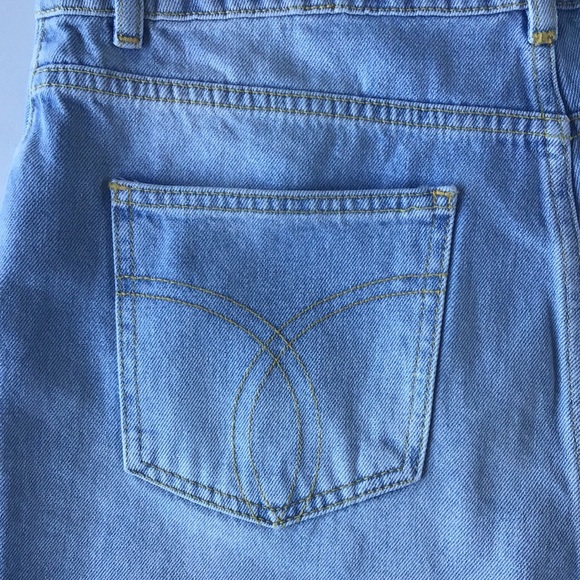 Fiorucci angels denim shorts in light vintage - Picture 15 of 16